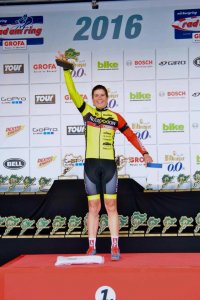 Carmen Burmeister schnellste Frau auf dem Nürburgring